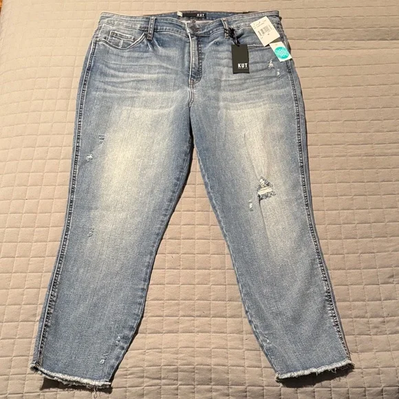 Kut from the Kloth Women's Distressed Light Blue Cropped Jeans - Picture 1 of 8